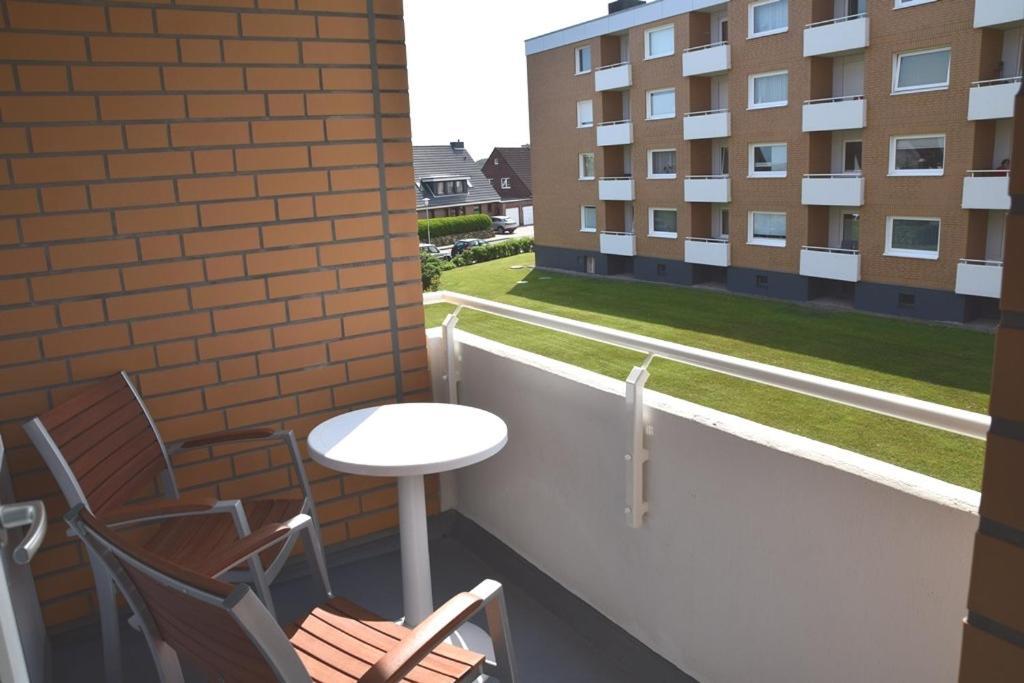 2 Zimmerwohnung Mit Balkon Liegt In Der 1 Etage Und Ist Ideal Für 2 Bis 3 Personen Apartment
